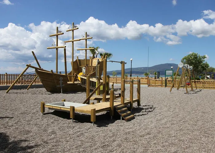 Holidays μεσσηνη